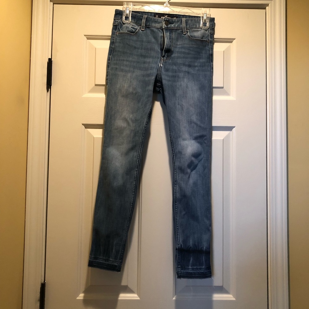 Hollister jeans 5S W 27 L 28